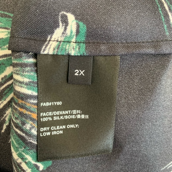 Lafayette 148 New York Silk Scottie Blouse 2X Palm Print on Navy Excellent - Picture 6 of 6